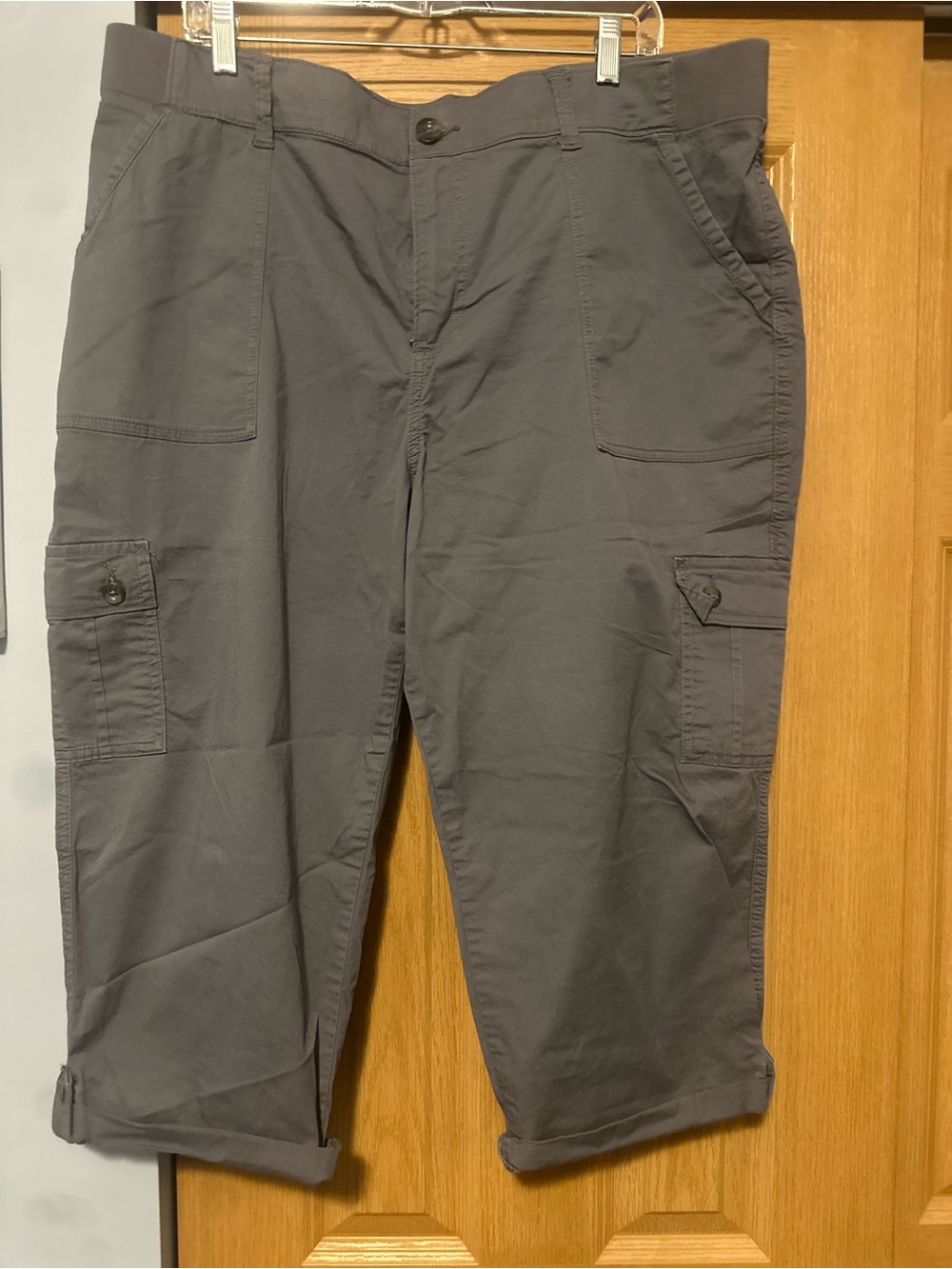Lee Gray Cargo Capris